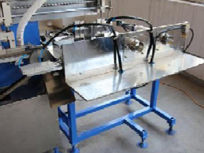 Máquina de producción de hisopos